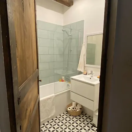 別荘 Charming 3 Bed With 2 Bath House In Medieval Village *